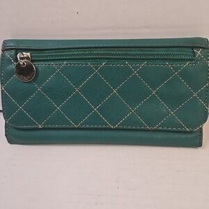 Relic by Fossil Green Quilted Wallet Women's Faux Leather Zip Clutch Purse D-006